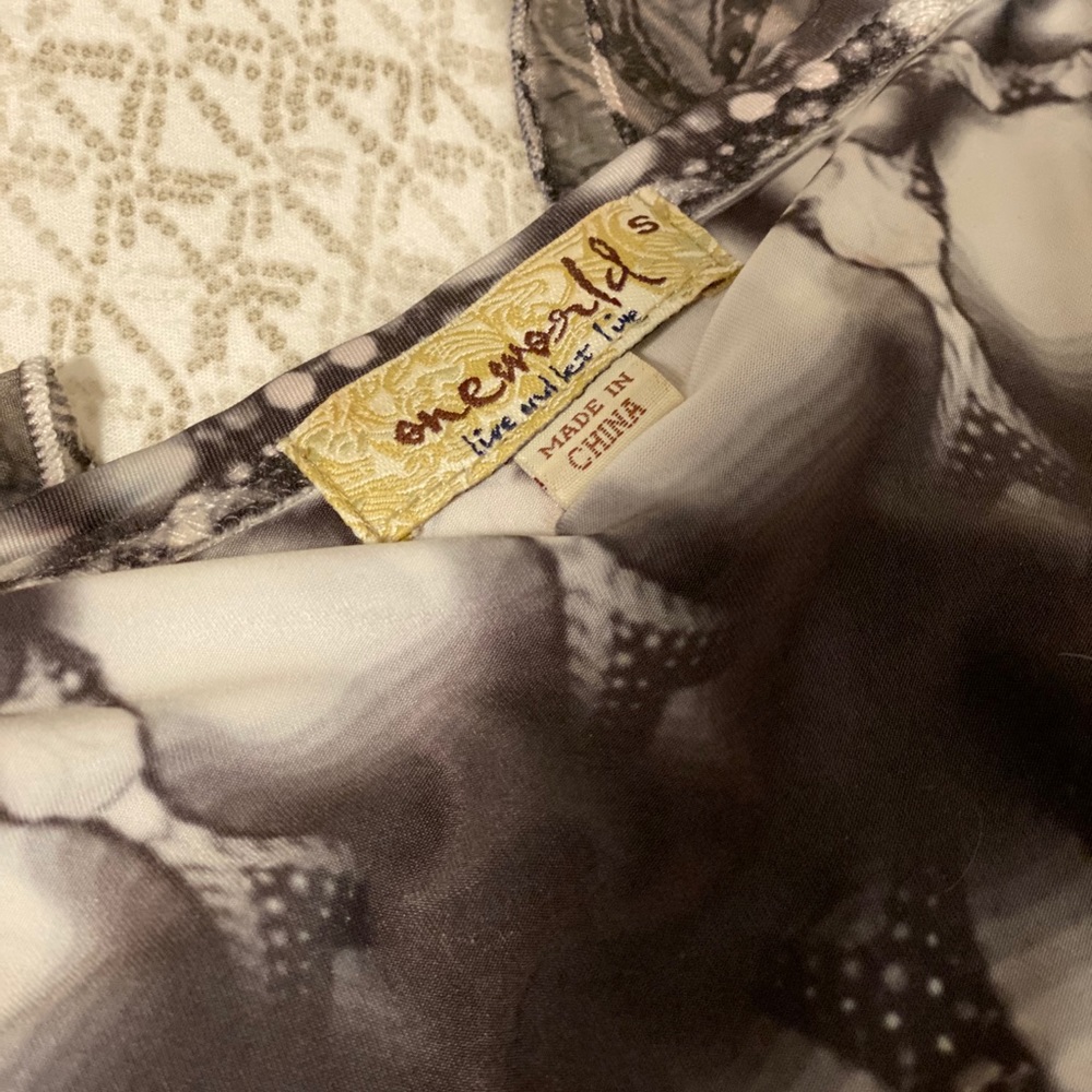 Women’s peasant top
